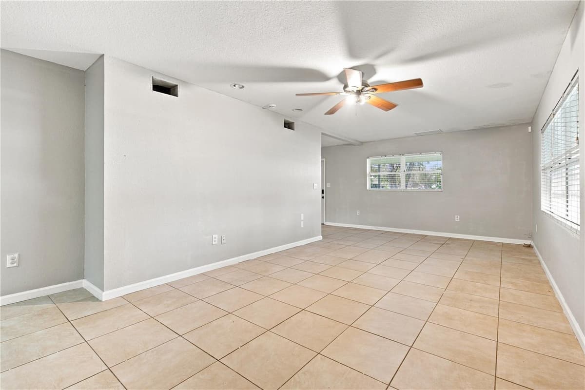 6020 KENTUCKY AVENUE — photo 6 of 31
