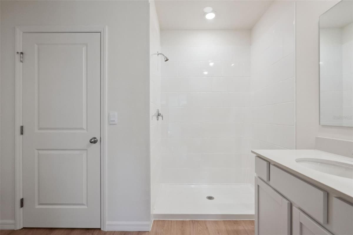 2519 DORSET COURT — photo 31 of 32