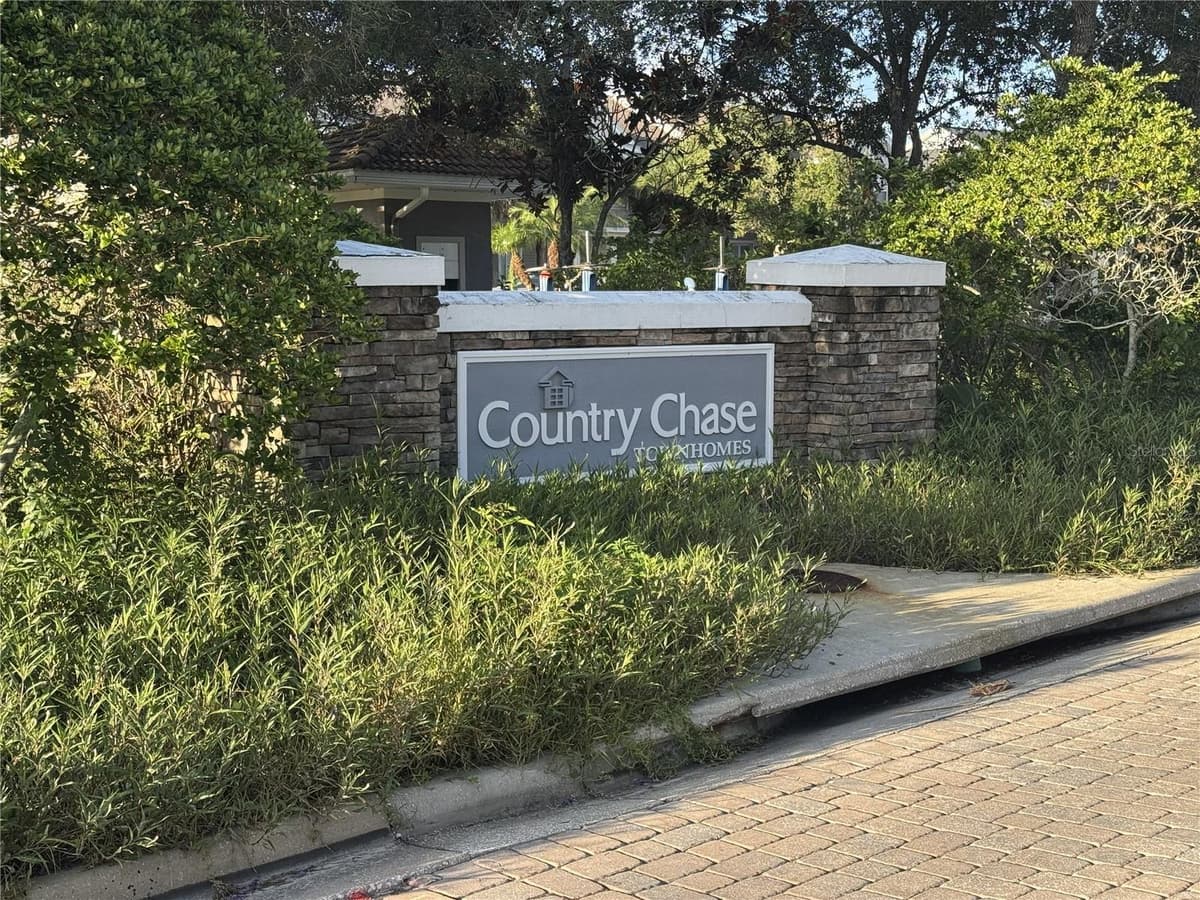 12280 COUNTRY WHITE CIRCLE — photo 2 of 40