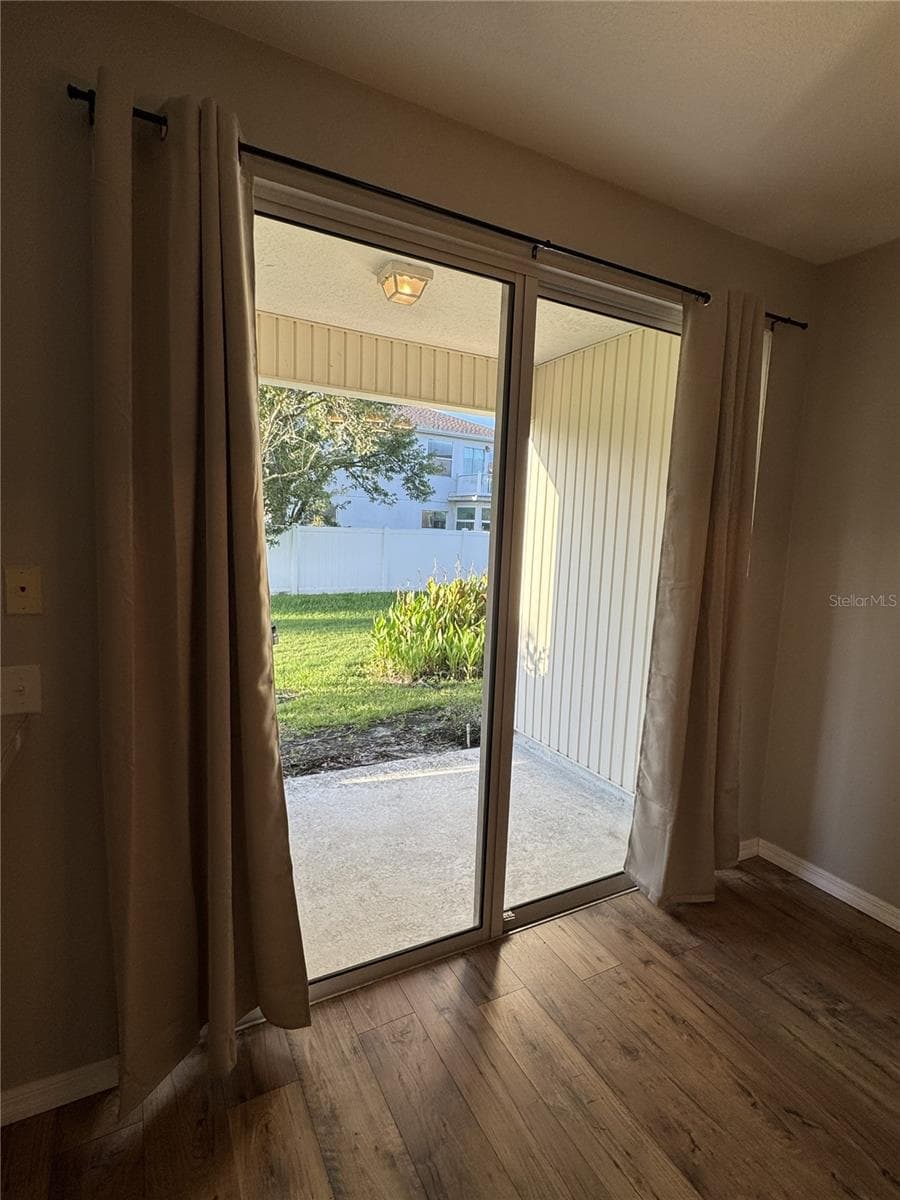 12280 COUNTRY WHITE CIRCLE — photo 11 of 40