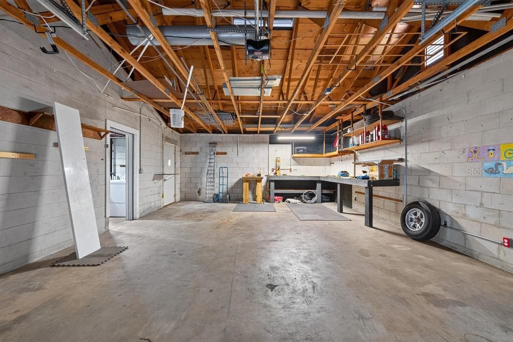 215 ELM ROAD — photo 37 of 66