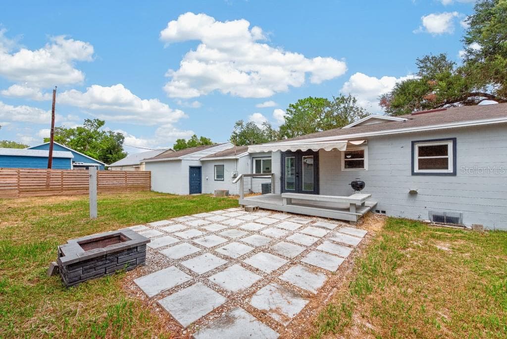 215 ELM ROAD — photo 43 of 66