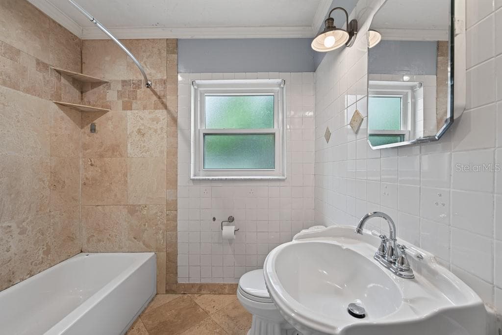 215 ELM ROAD — photo 33 of 66