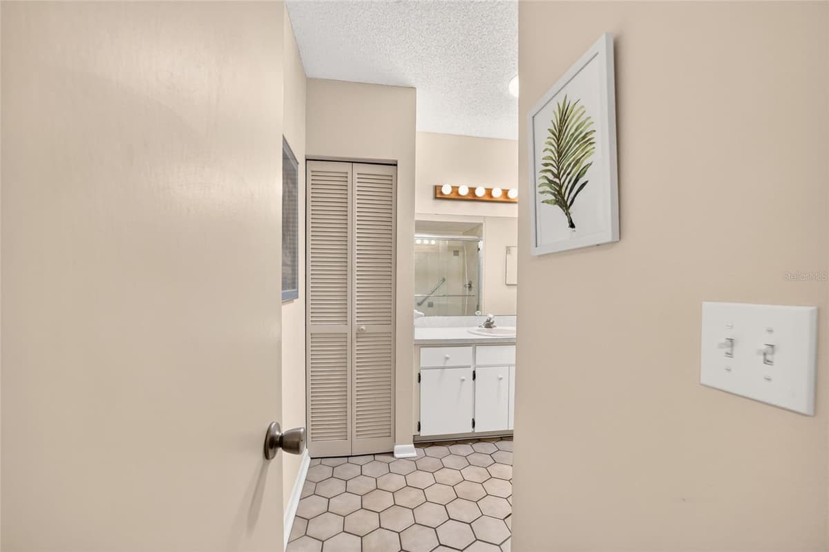 8830 98TH PLACE — photo 36 of 67