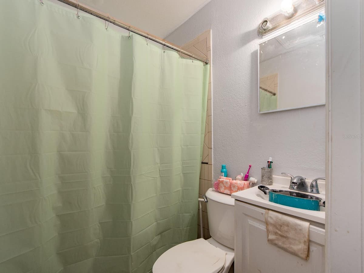 2532 WALNUT STREET — photo 7 of 19