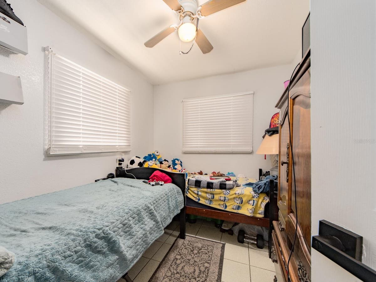 2532 WALNUT STREET — photo 16 of 19