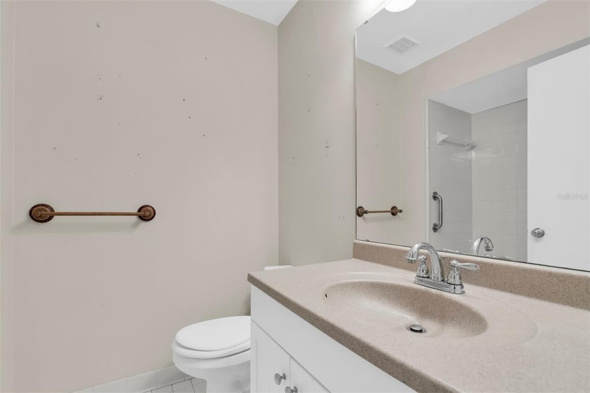 6804 W 8TH AVE — photo 6 of 38