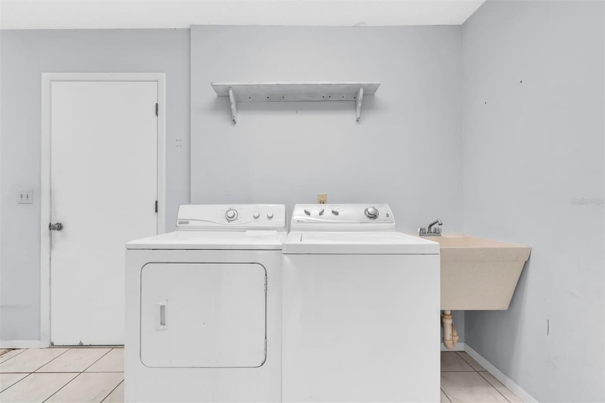 6804 W 8TH AVE — photo 30 of 38