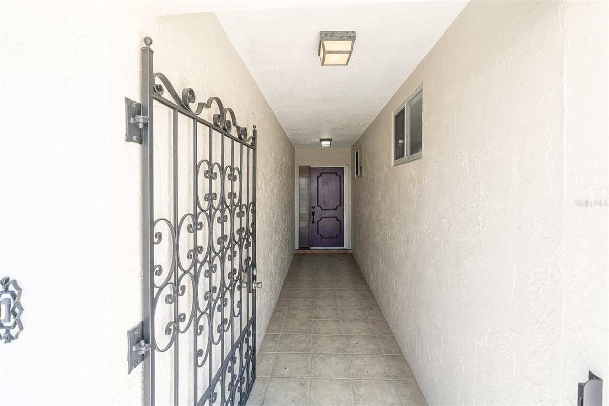 6804 W 8TH AVE — photo 3 of 38
