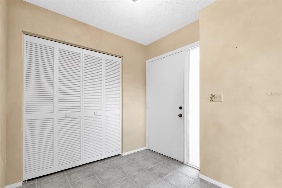 6804 W 8TH AVE — photo 5 of 38