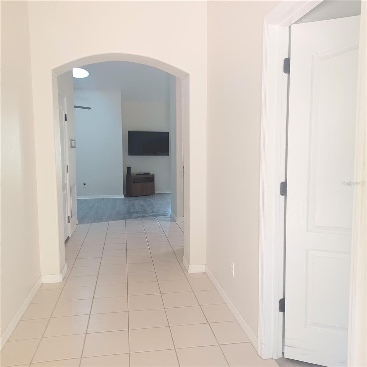 82 VERANDA WAY — photo 2 of 15