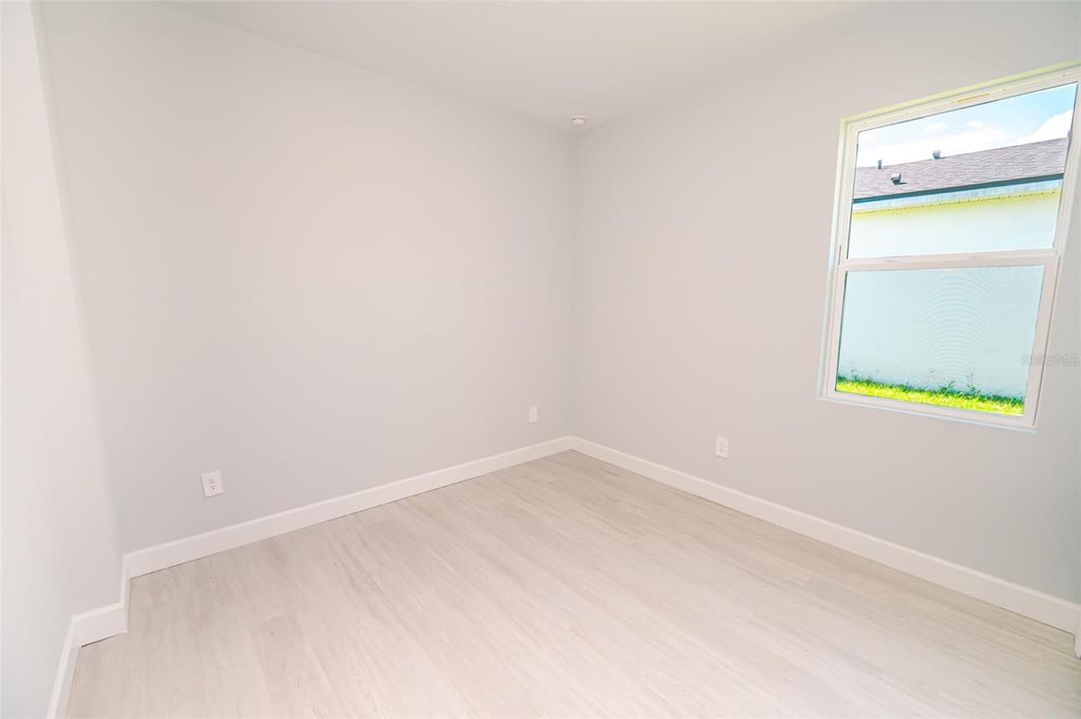 1103 SAINT TROPEZ COURT — photo 26 of 46