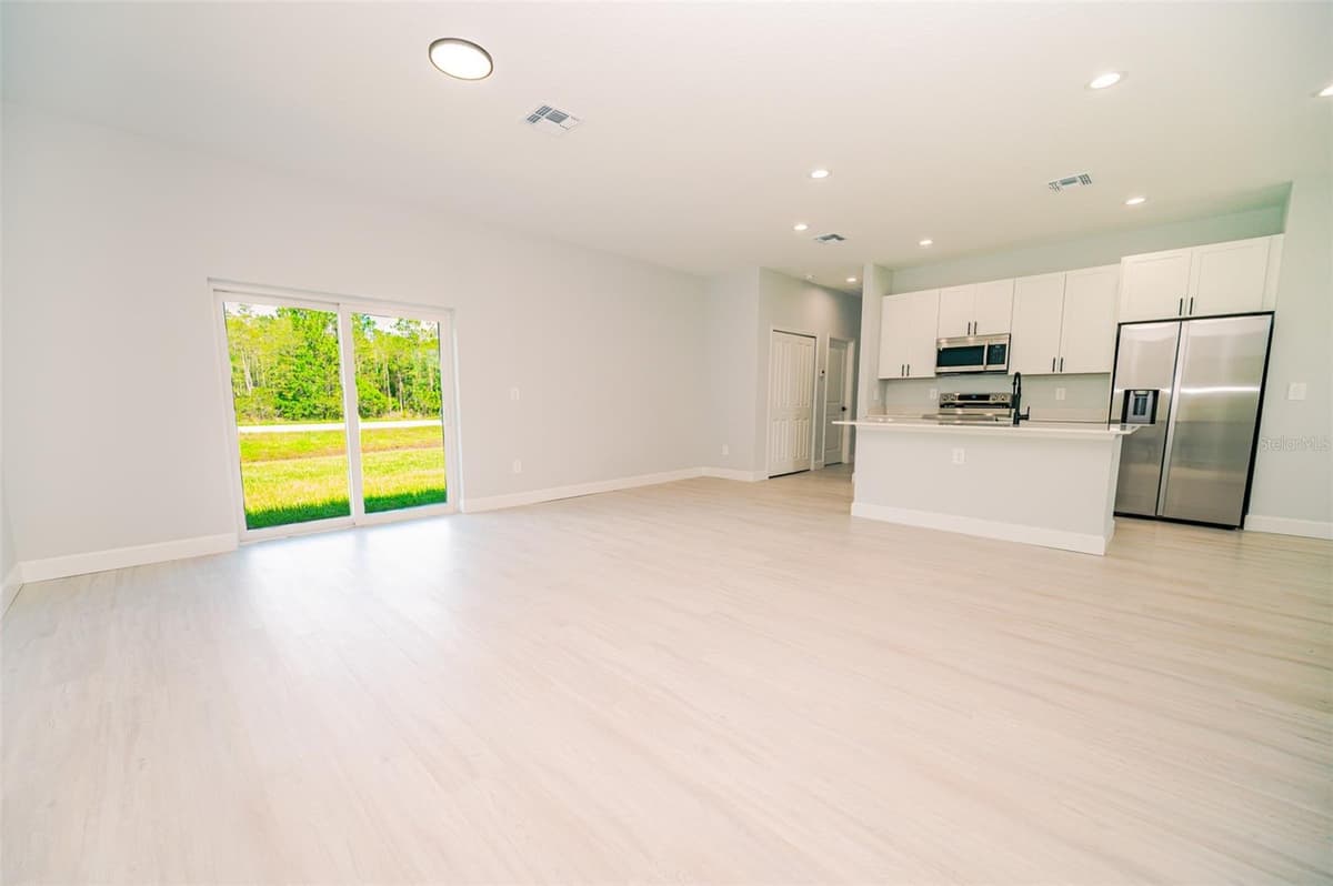 1103 SAINT TROPEZ COURT — photo 7 of 46