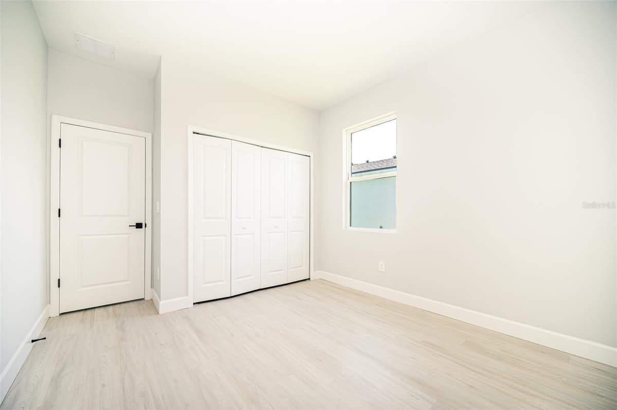 1103 SAINT TROPEZ COURT — photo 10 of 46
