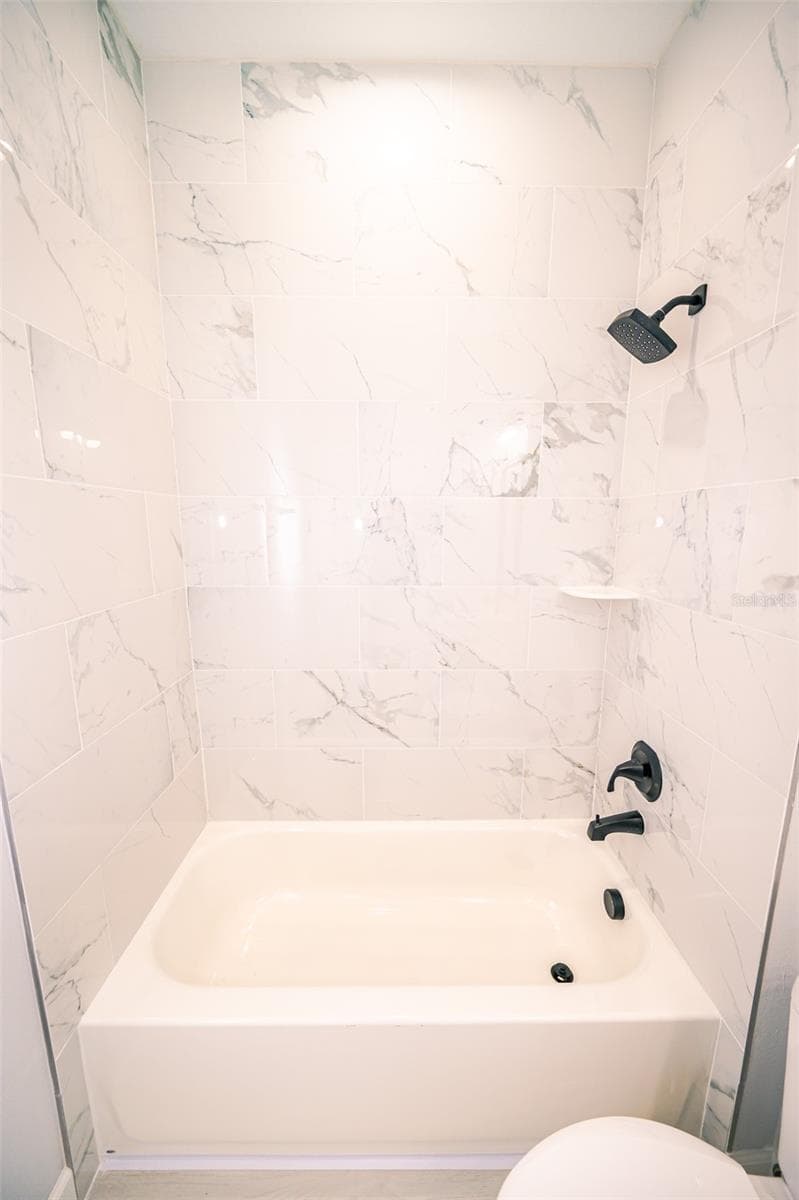 1103 SAINT TROPEZ COURT — photo 33 of 46