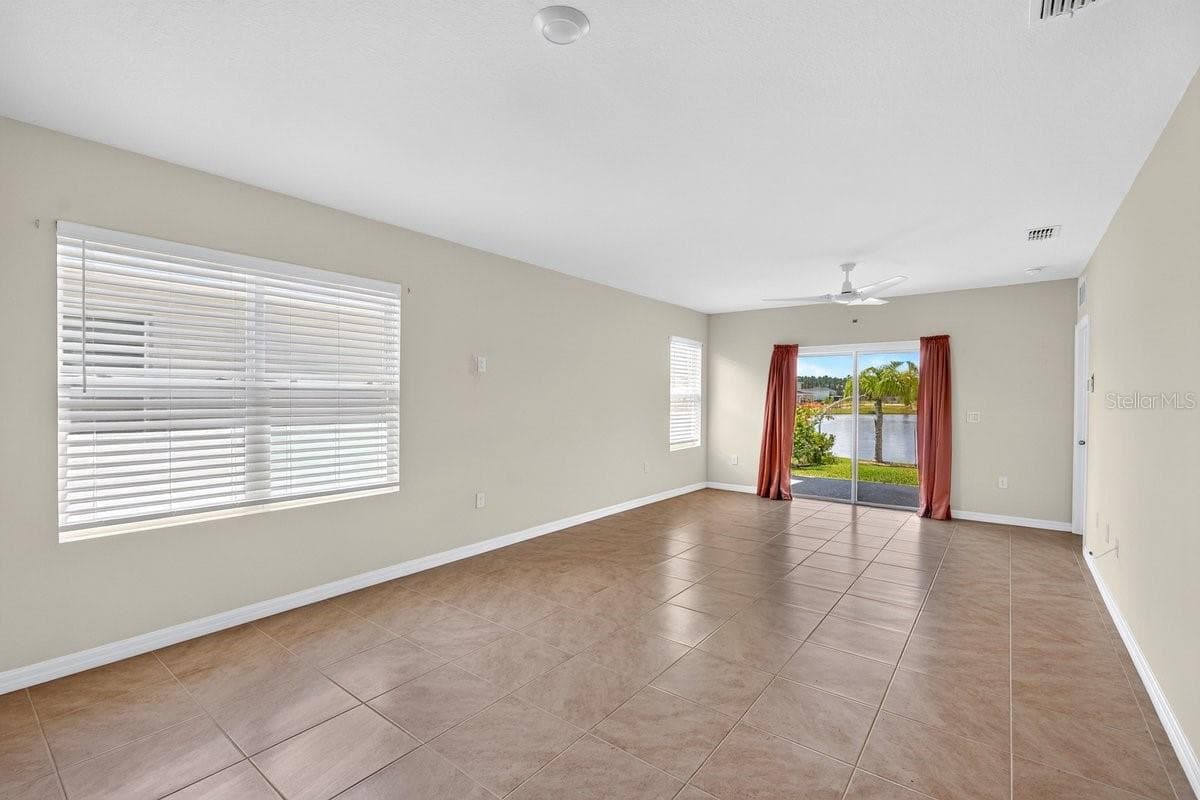 3118 BORASSUS DRIVE — photo 5 of 34