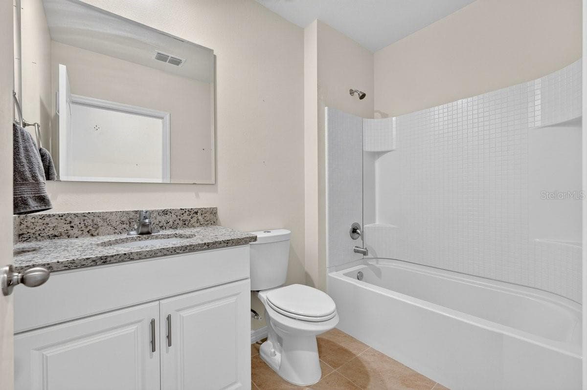 3118 BORASSUS DRIVE — photo 9 of 34
