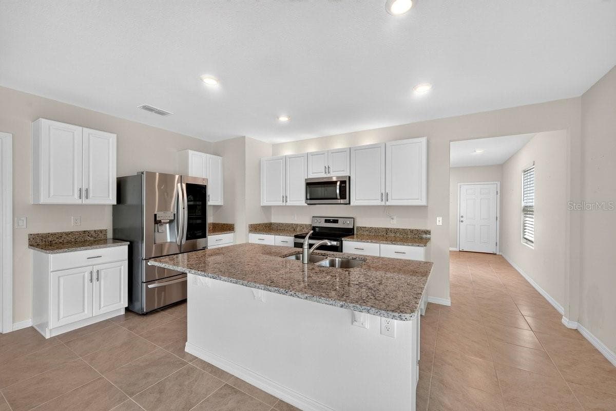 3118 BORASSUS DRIVE — photo 6 of 34