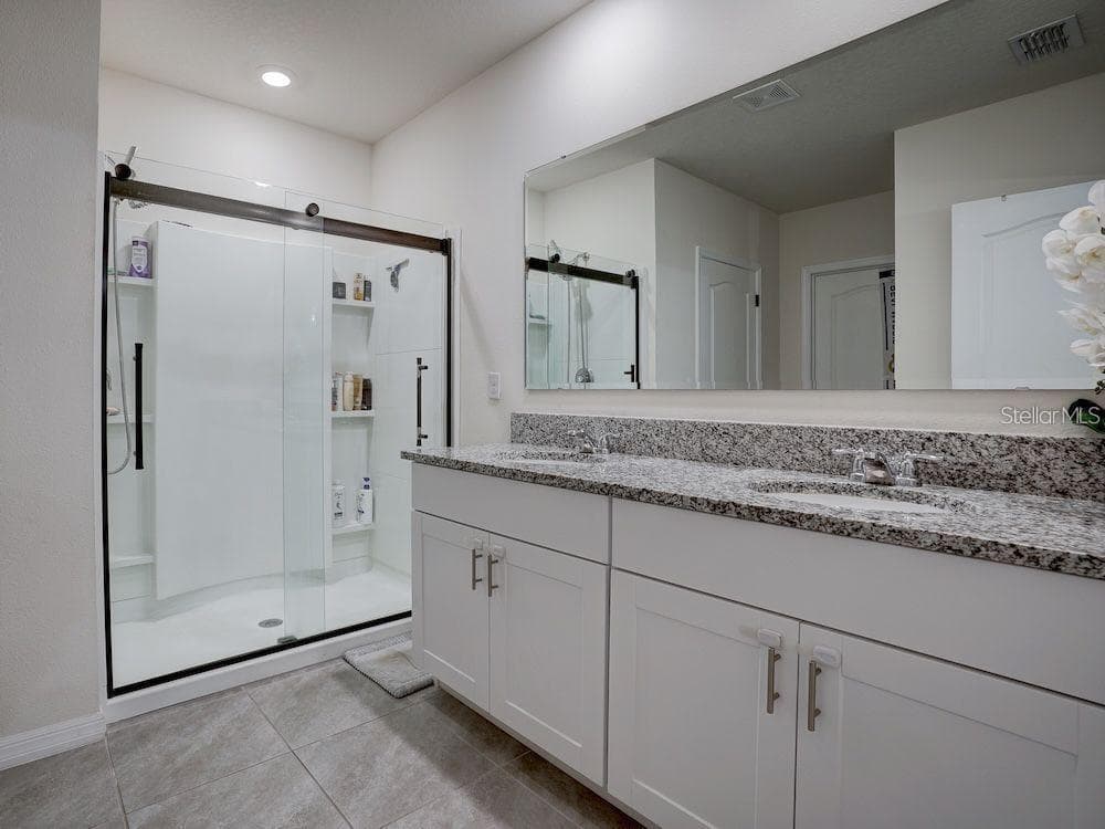 1836 DELROSE ROAD — photo 41 of 51