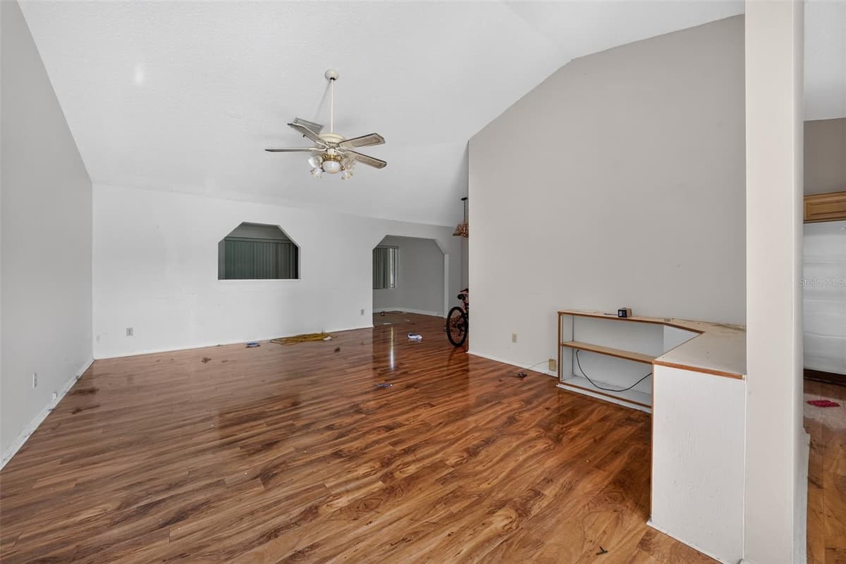 1632 CAINS AVENUE — photo 8 of 32
