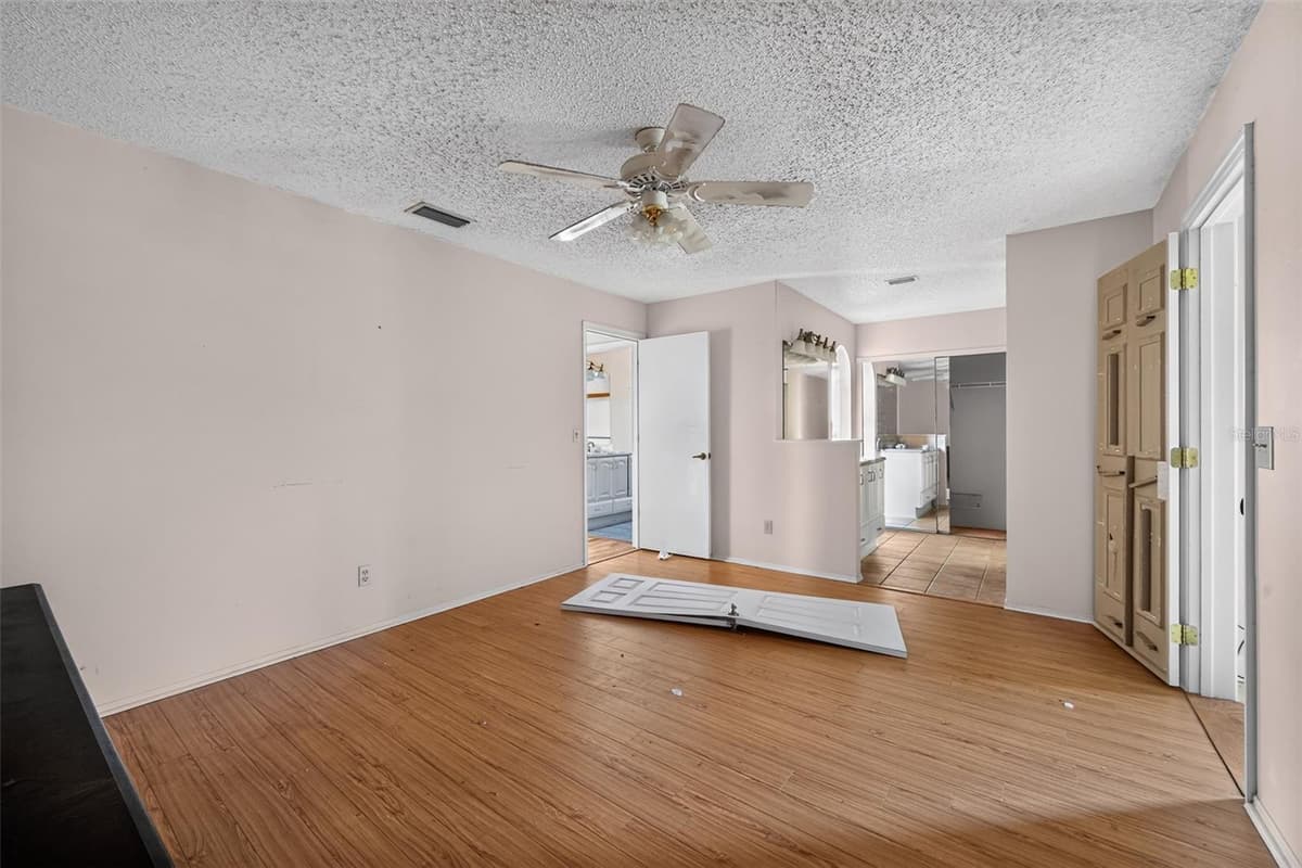 1632 CAINS AVENUE — photo 9 of 32