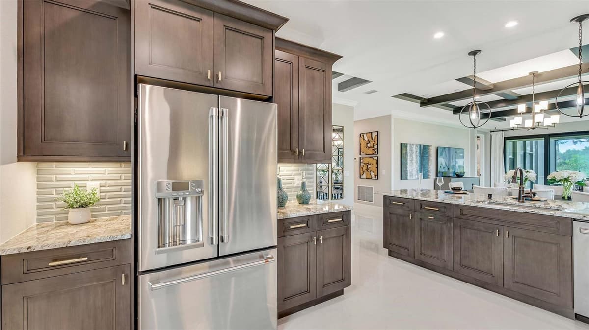 1197 CRESSWIND BOULEVARD — photo 4 of 28
