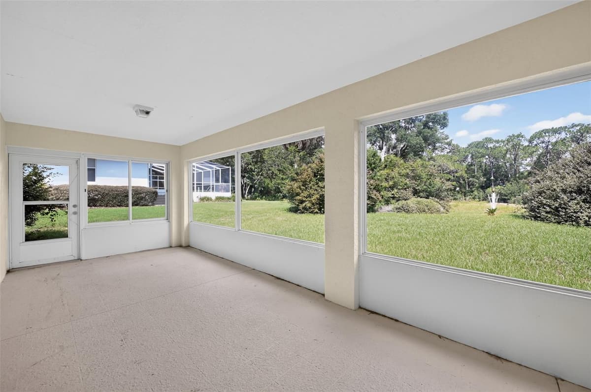 19735 93RD PLACE — photo 21 of 30