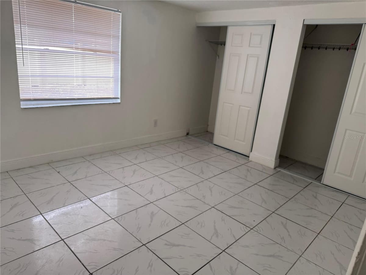 10205 BELLHURST COURT — photo 6 of 8