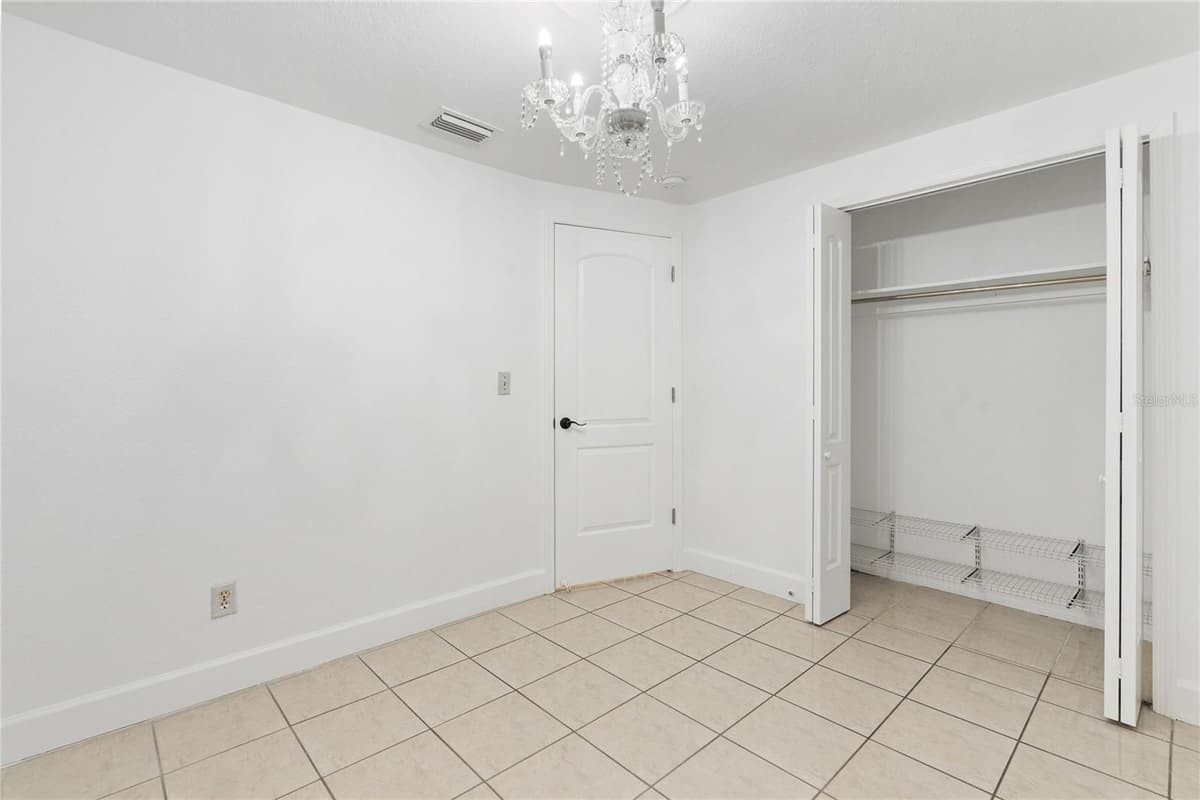 6004 JEAN STREET — photo 23 of 40