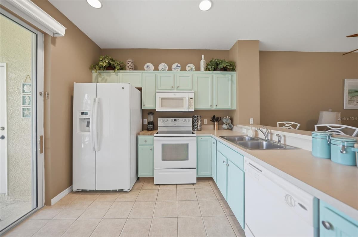 2330 FELICITY PLACE — photo 7 of 70