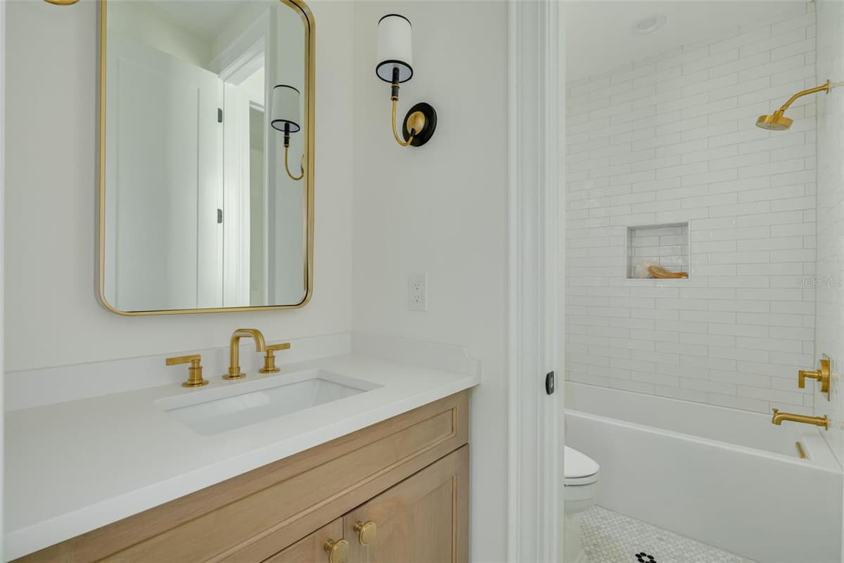 461 47TH AVENUE — photo 31 of 44