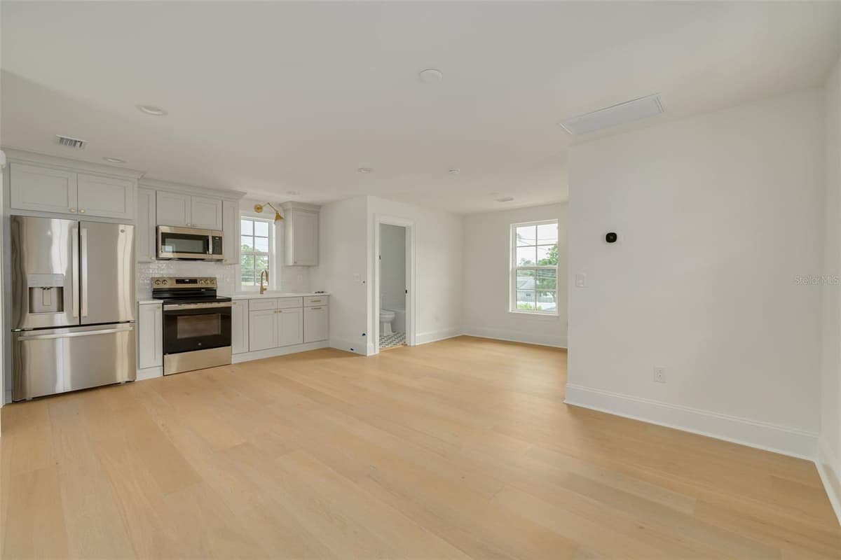 461 47TH AVENUE — photo 36 of 44