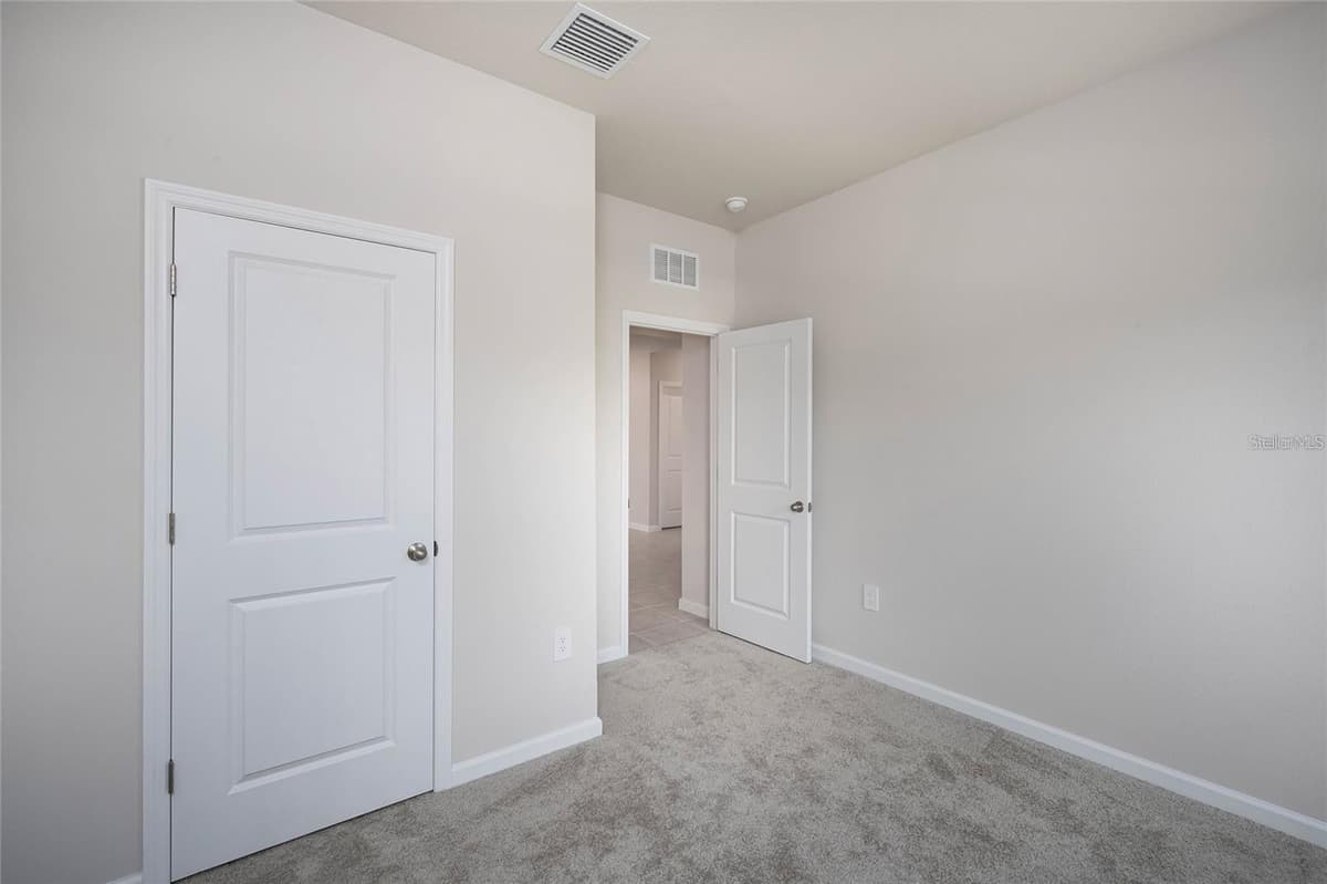 16873 CASTORO DRIVE — photo 9 of 42