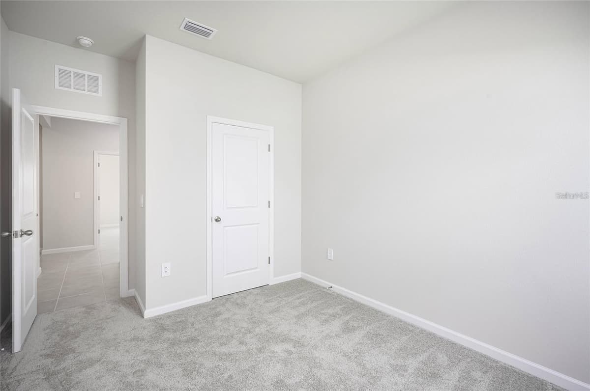 16873 CASTORO DRIVE — photo 17 of 42