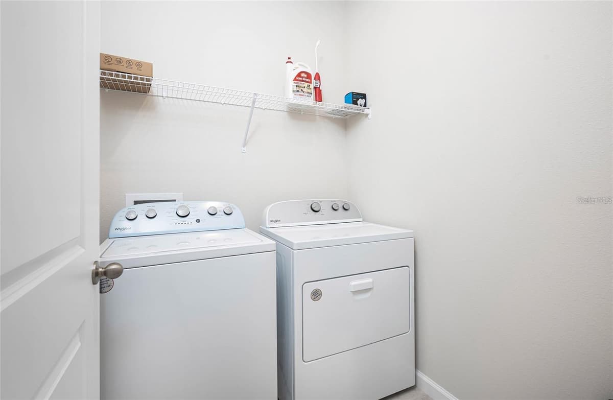 16873 CASTORO DRIVE — photo 15 of 42