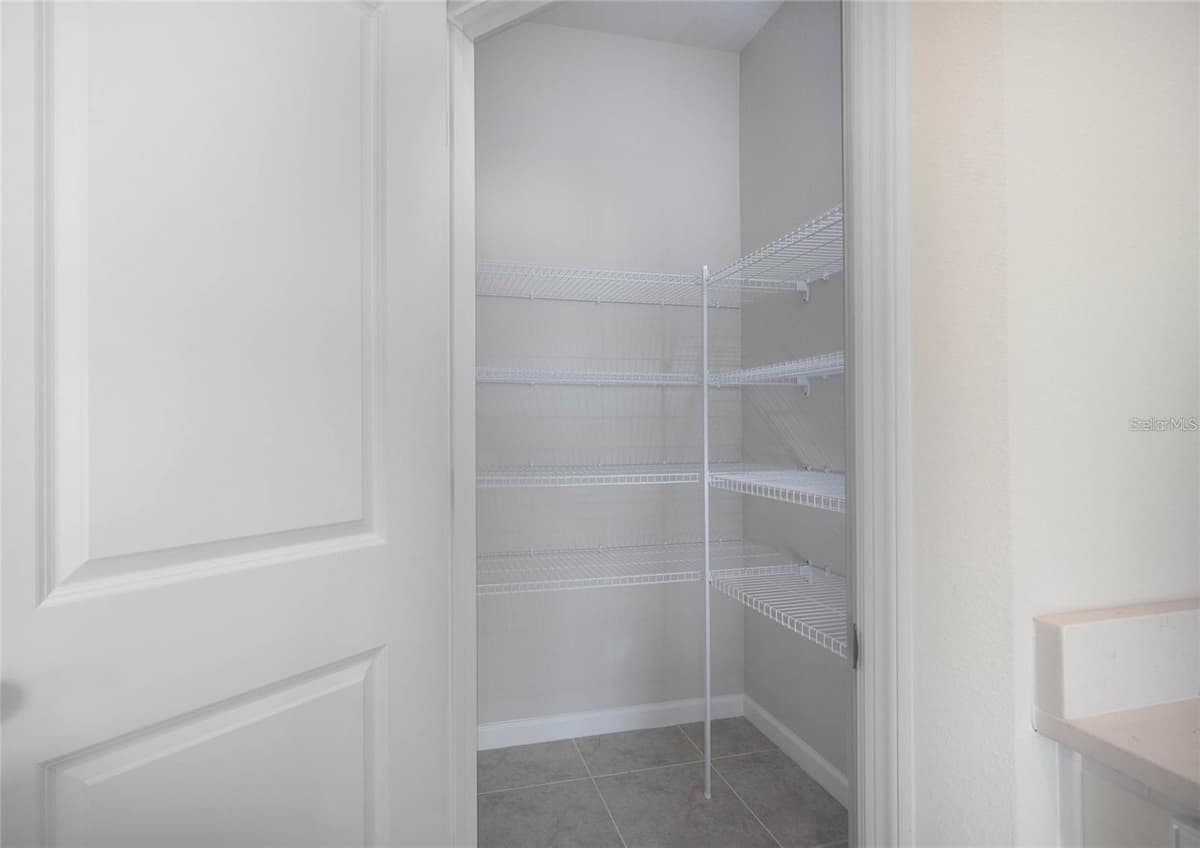 16873 CASTORO DRIVE — photo 22 of 42