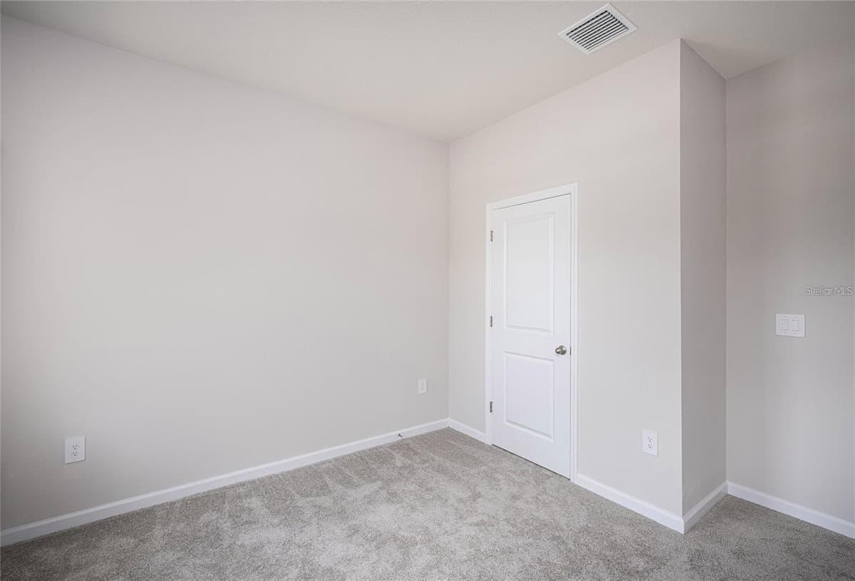16873 CASTORO DRIVE — photo 8 of 42