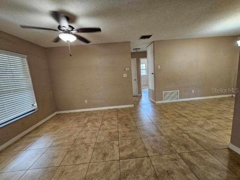 377 BRITTANY CIRCLE — photo 3 of 8