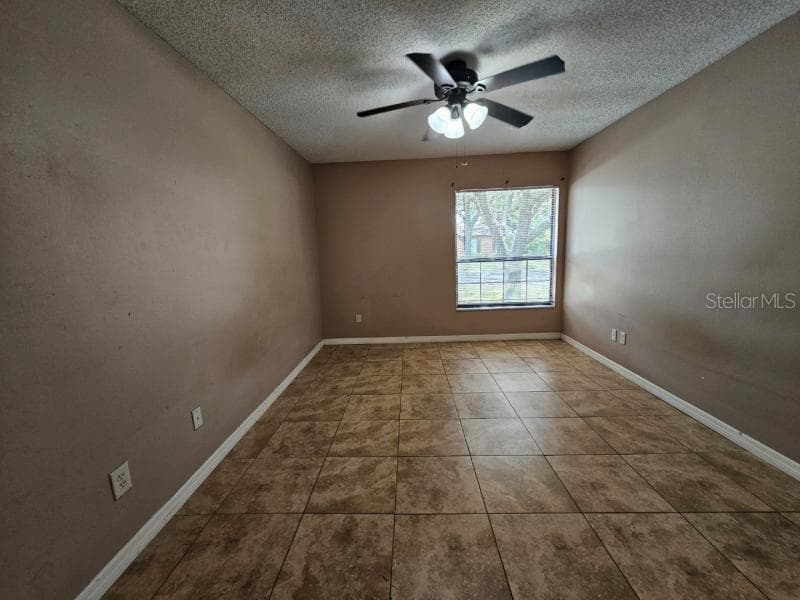 377 BRITTANY CIRCLE — photo 6 of 8