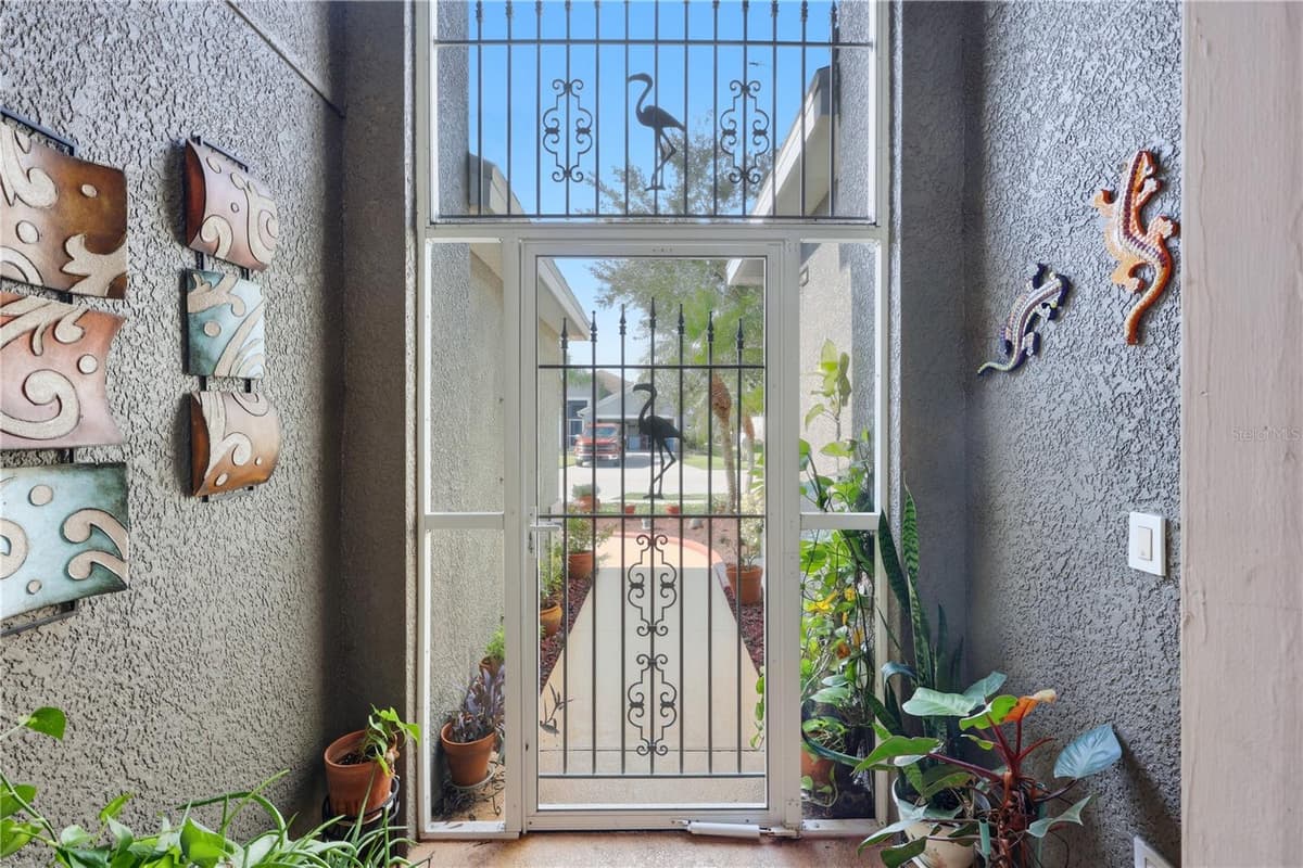 5310 72ND STREET — photo 10 of 46