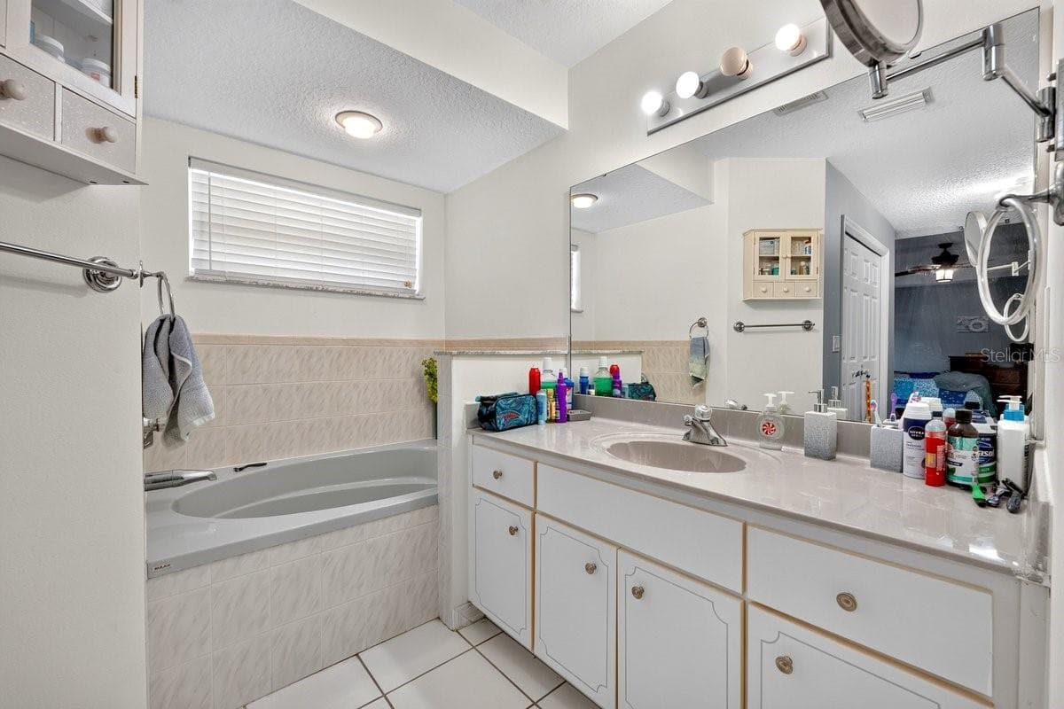 15 PINE CEDAR DRIVE — photo 11 of 37