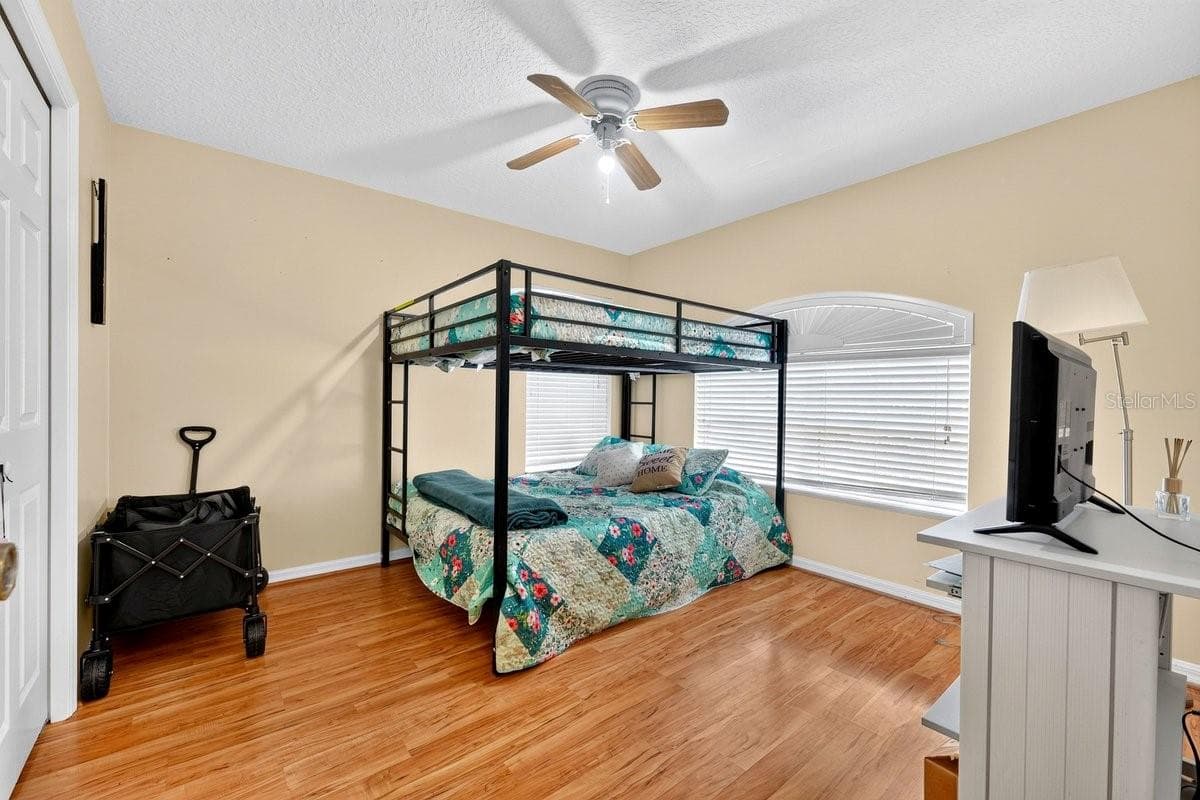 15 PINE CEDAR DRIVE — photo 14 of 37