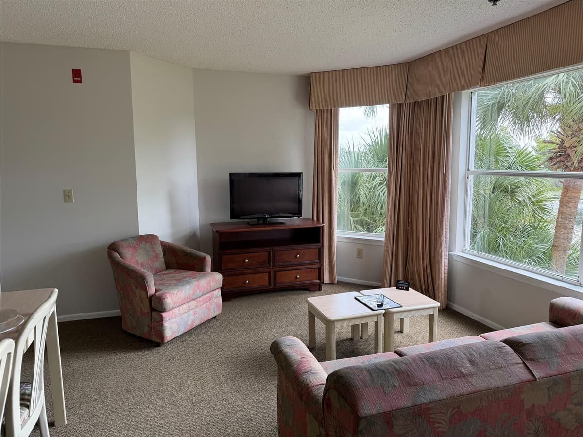 6324 PARC CORNICHE DRIVE — photo 3 of 9