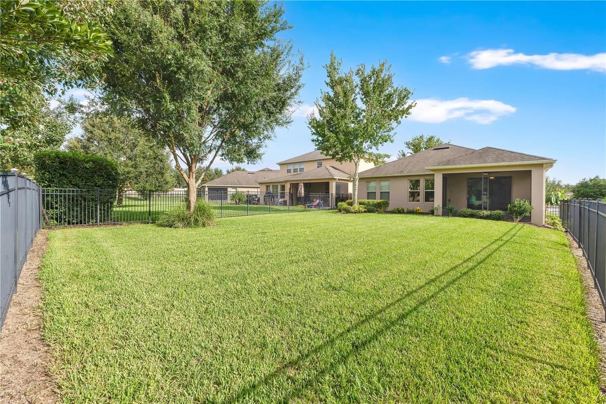 8711 EDEN COVE DRIVE — photo 26 of 37