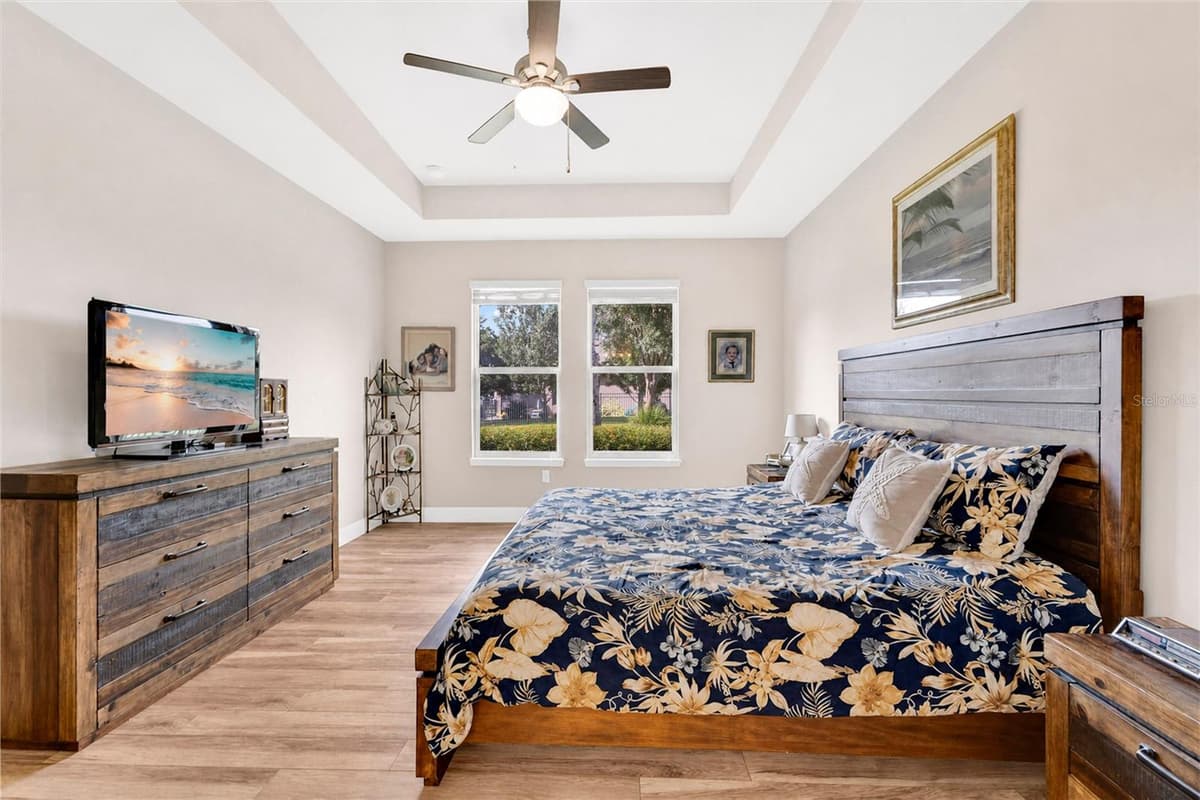 8711 EDEN COVE DRIVE — photo 10 of 37