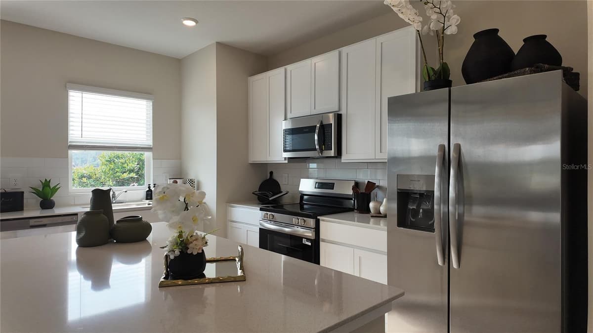 5148 NATALIA DRIVE — photo 4 of 25