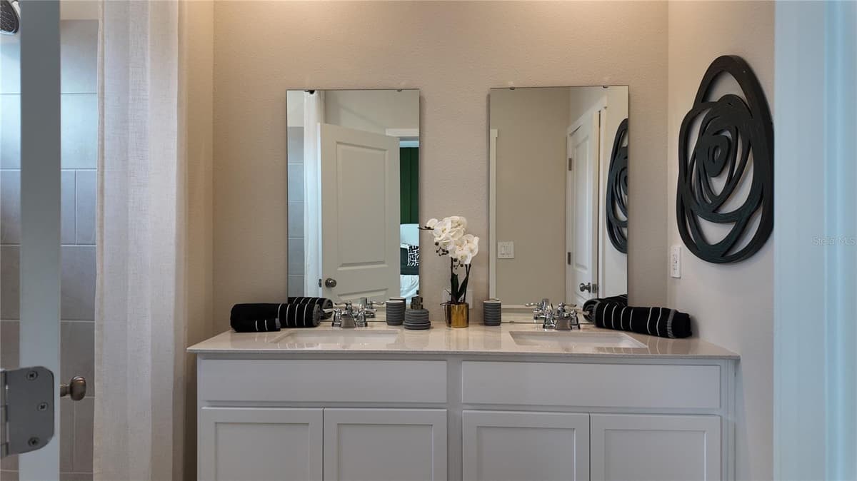 5148 NATALIA DRIVE — photo 16 of 25