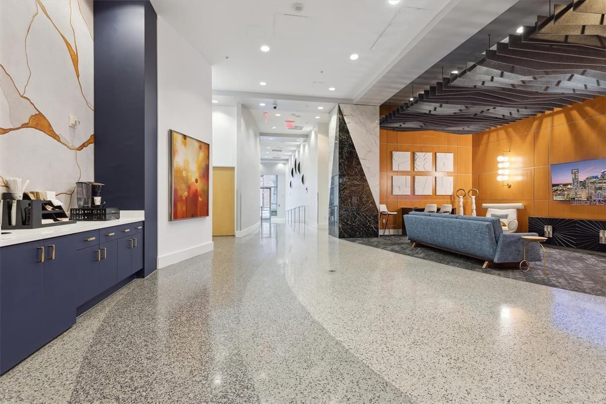 155 COURT AVENUE — photo 16 of 18