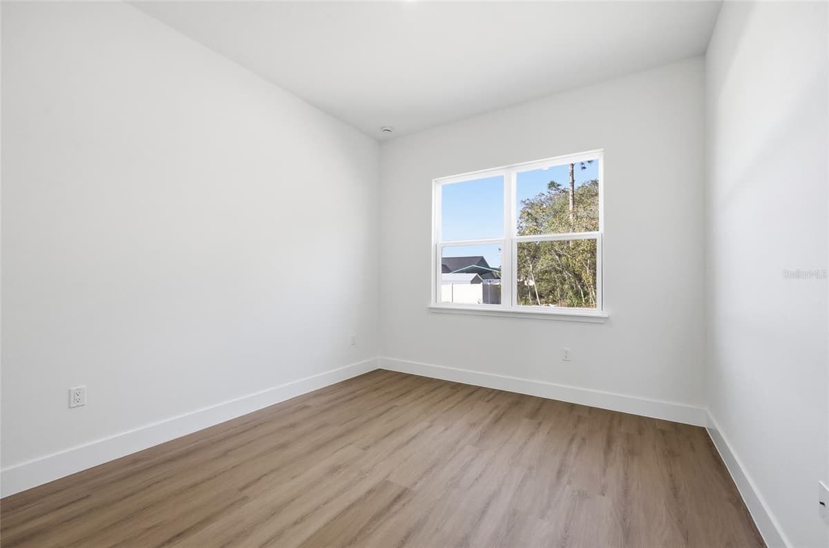 4465 152ND STREET — photo 31 of 47