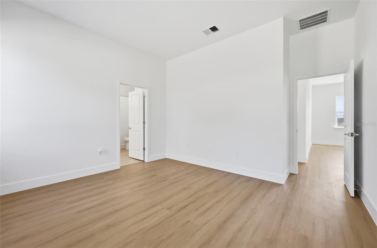 4465 152ND STREET — photo 18 of 47